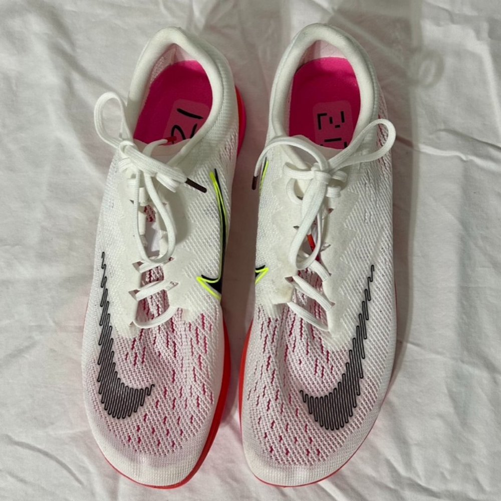 *BRAND NEW* NIKE STREAK LT RUNNING FLATS